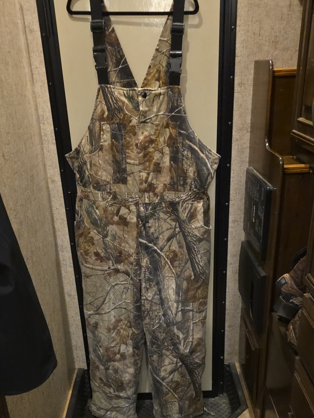 Camouflage Men's Bib Overalls - Realtree-Style Camo 2xl